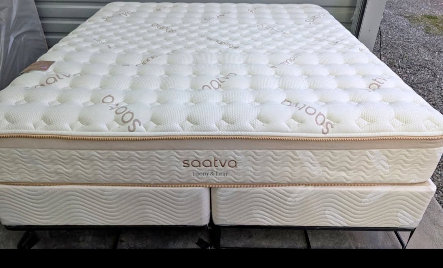 Saatva Loom and Leaf mattress